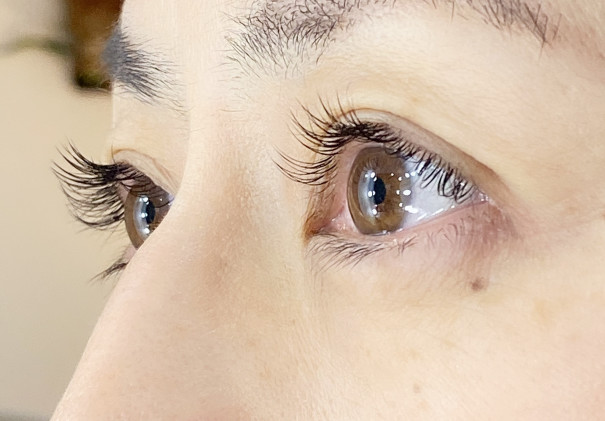 瞳が綺麗に見えるまつ毛エクステ M Two Hashihama