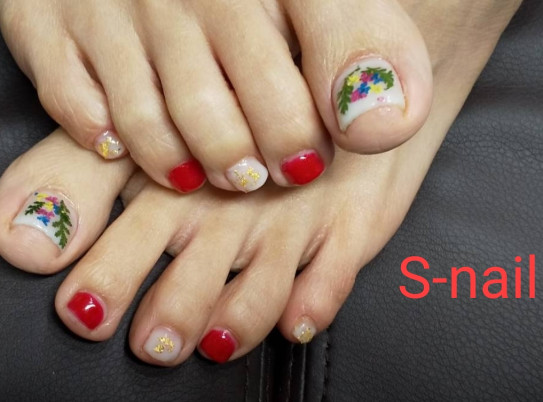 フットネイルのシーズンです 静岡県長泉町ネイルサロン S Nail Simple Natural 指先から笑顔を