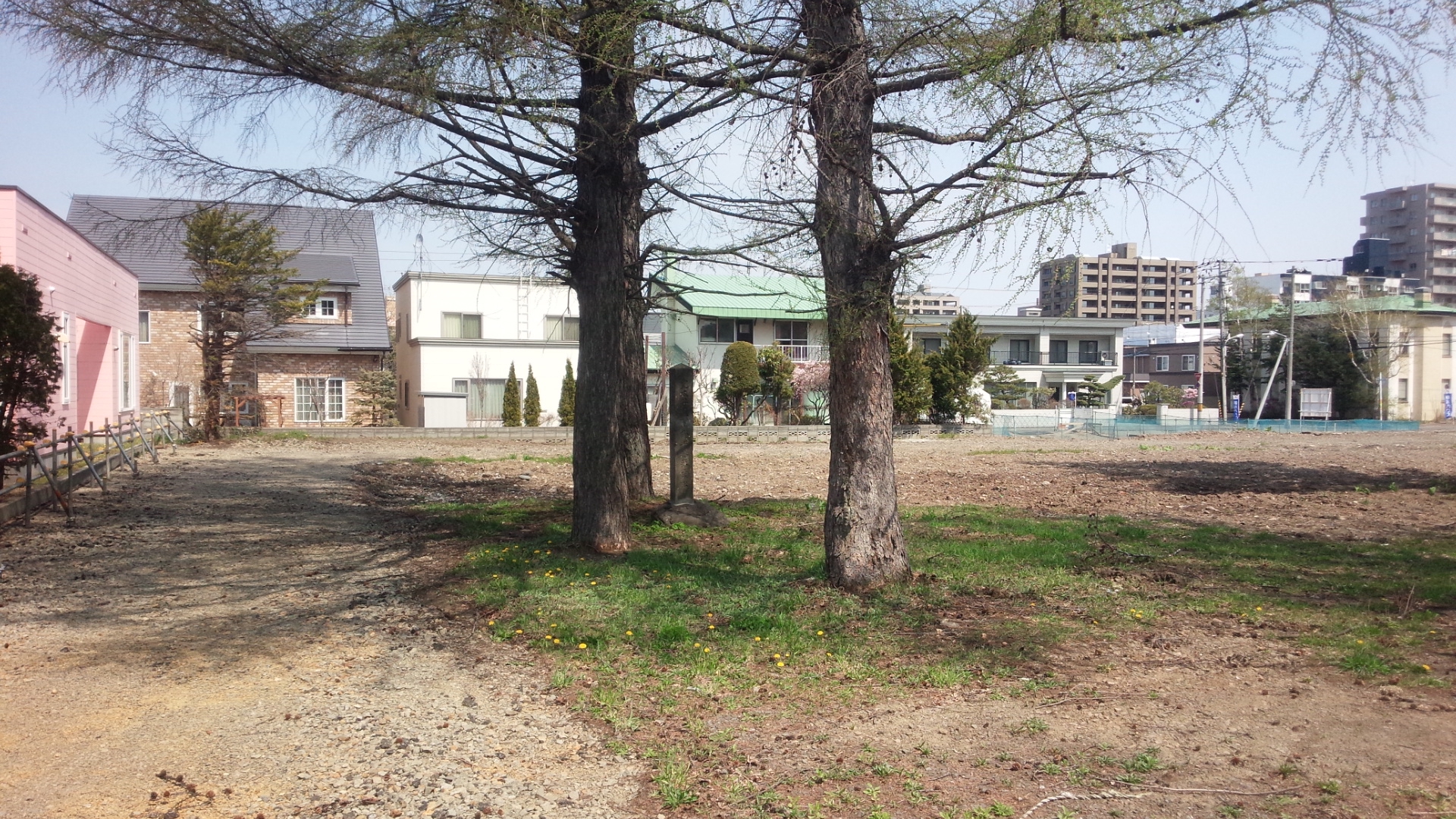 皇太子殿下御手播落葉松」碑。 | 「歴史のあしあと 札幌の碑