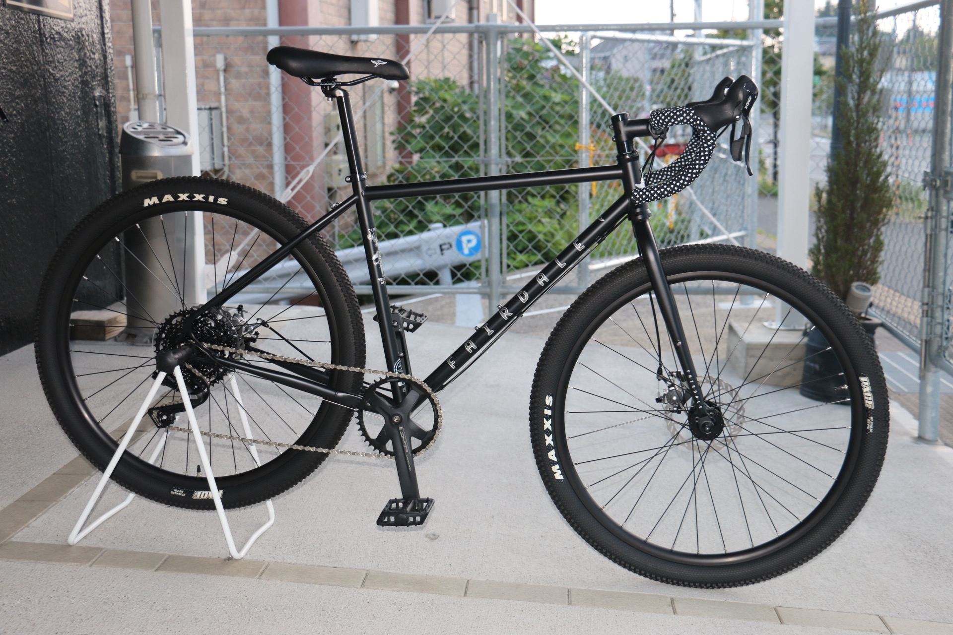 BICYCLE | H.B GARAGE