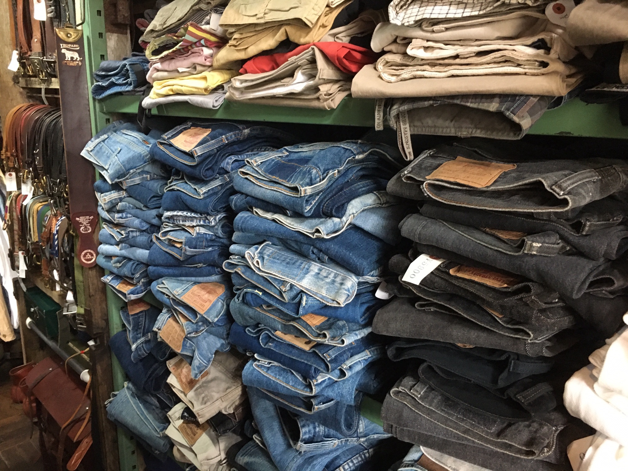 物語を身にまとう・・・。味わい深い古着屋「NO SIDE」 | Oimachi Act