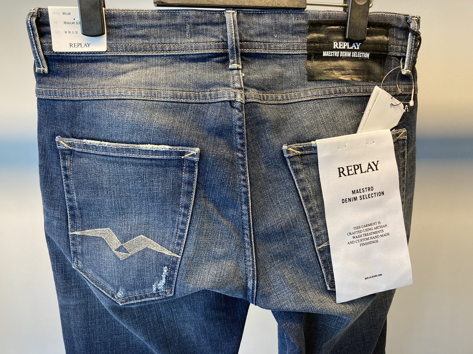 NEW】 REPLAY(リプレイ)の新作が入荷です！「デニム、シャツ、Gジャン」！！ | PAZZO GLOBAL STORE 甲府