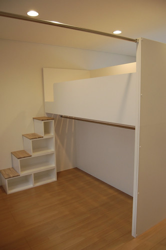 ひとつの洋室を兄弟で仕切る２段ベッド 神戸市中央区 オーダー家具工房 アートワークス Bespoke Furniture Artworks Kobe