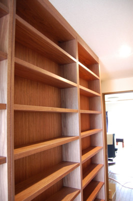 廊下もお部屋も図書館のようにした本棚 オーダー家具 三田市 オーダー家具工房 アートワークス Bespoke Furniture Artworks Kobe 廊下もお部屋も図書館のようにした本棚 オーダー家具 三田市 オーダー家具工房 アートワークス Bespoke Furniture Artworks Kobe