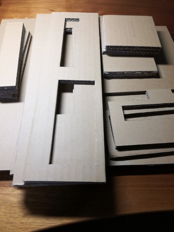 大人の本気のダンボール工作 外 あ そ び 探 検 隊