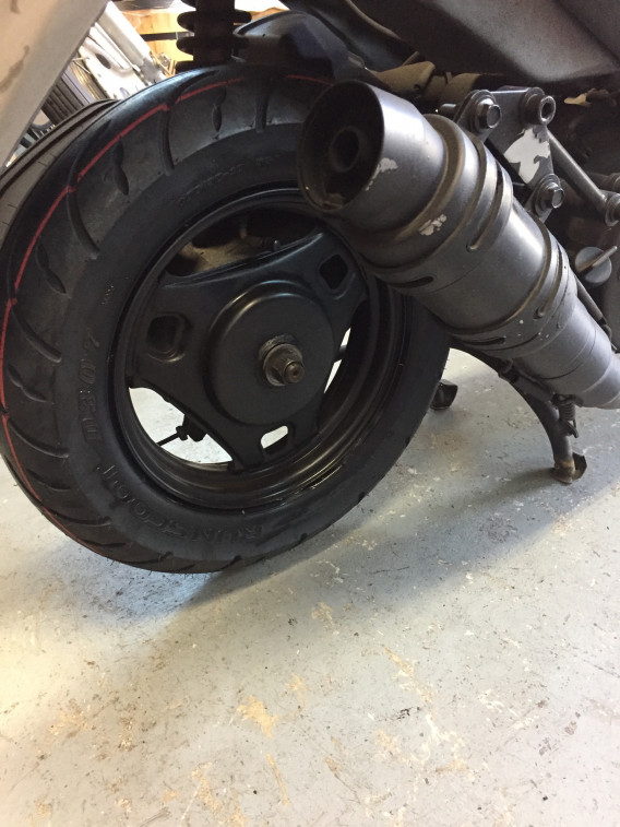 アドレスv125 Rタイヤ交換しました Bikeshop Firebomber横浜戸塚