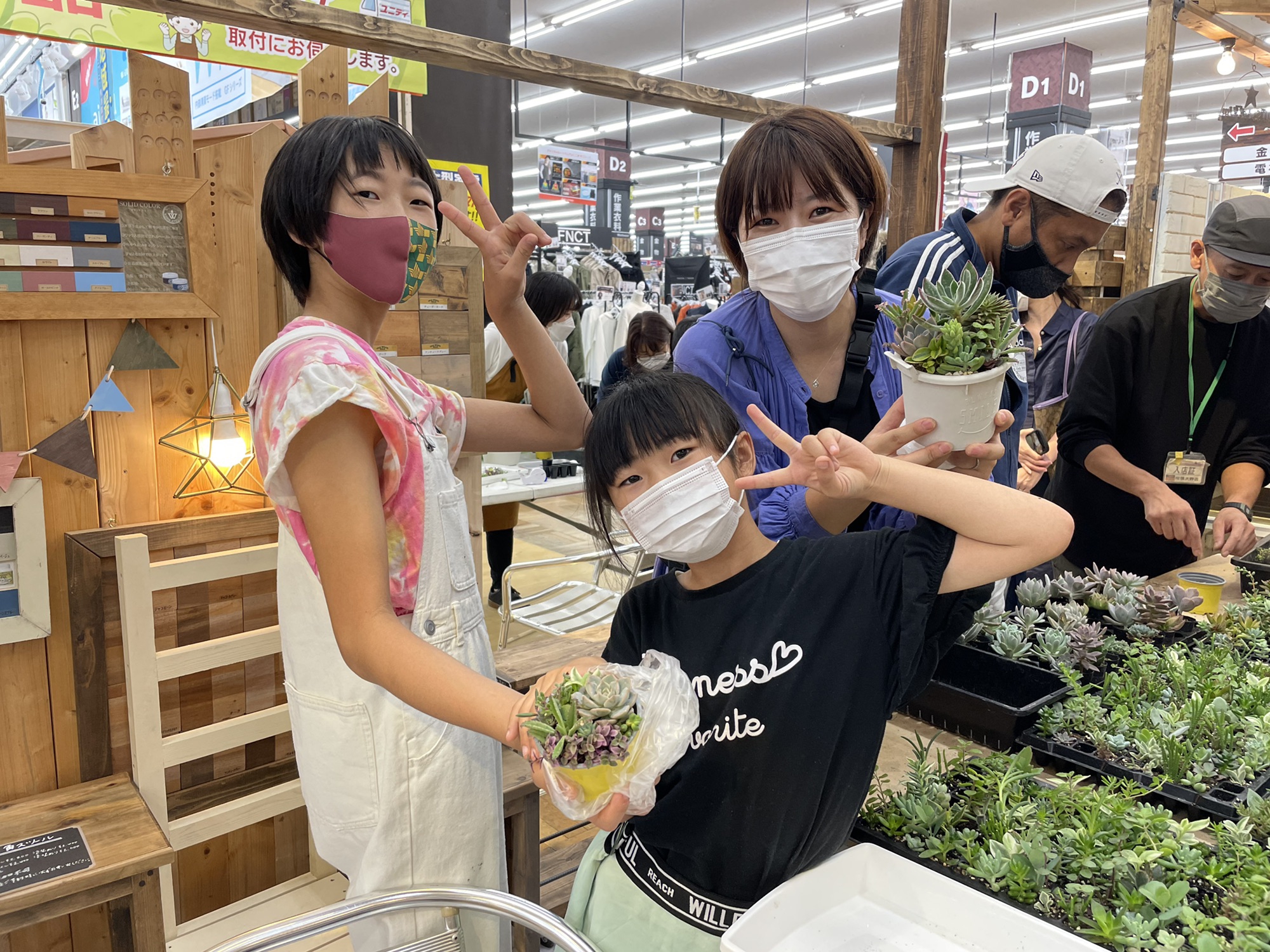 多肉植物イベント！ユニディ相模大野店 | 株式会社 渡辺花園 w-kaen.com