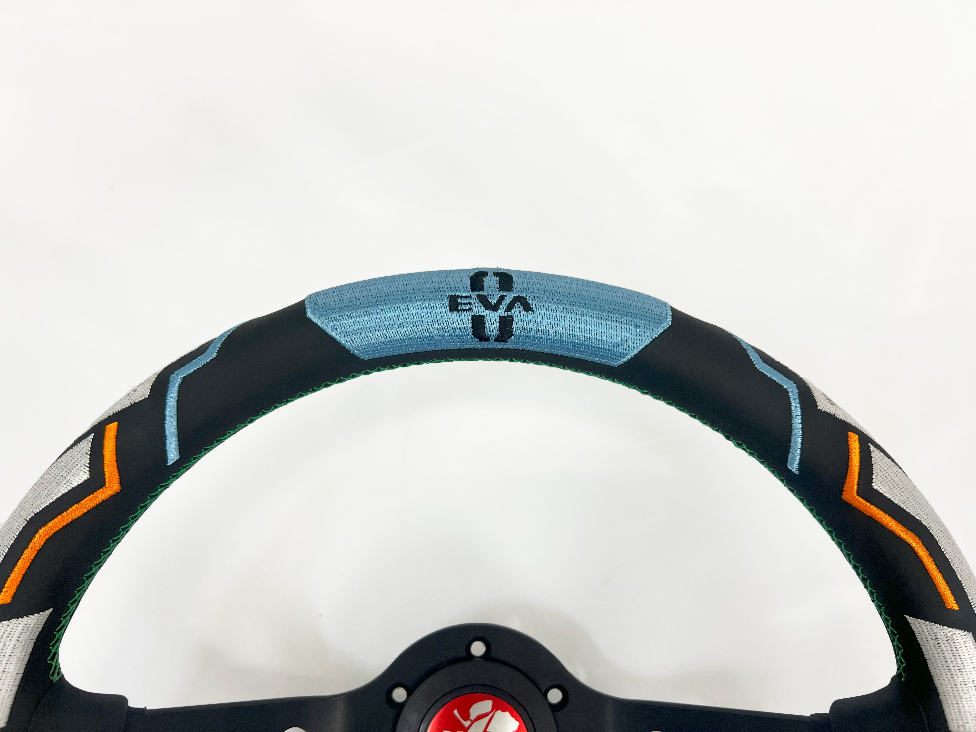 GOODS]エヴァンゲリオンレーシングの高性能ステアリング第4弾