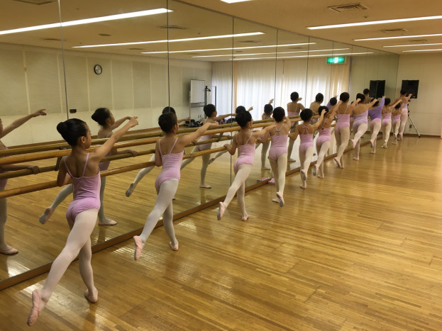 レッスン日 料金 ともみバレエスタジオ