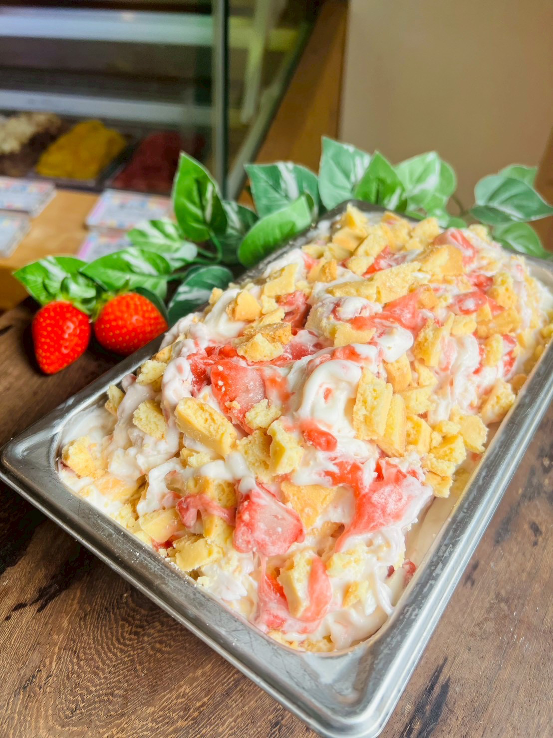 年末年始の営業と今シーズンのいちごアイスのご案内