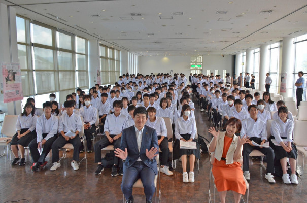 京都府立西舞鶴高等学校HPに掲載されました「本校卒業生である夏目亜季