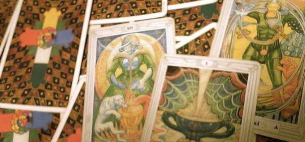 クローズド 連続講座 トートタロットを読むワーク 実践編 講師 Kiwa Space Kururi