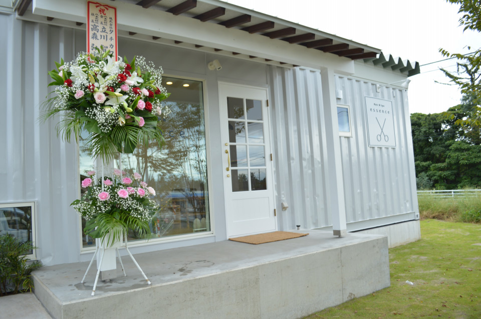 コンテナの美容室が出来るまで Hair Spa Essence