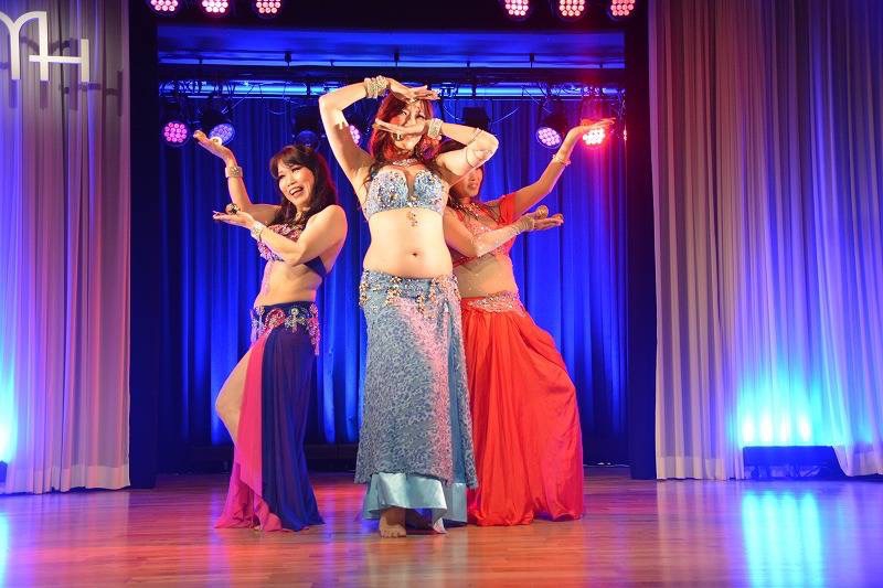 サファイアイヤリング　社交ダンス☆ベリーダンス 6/8守恒みらいホール、ベリーダンスショー、ありがとうご