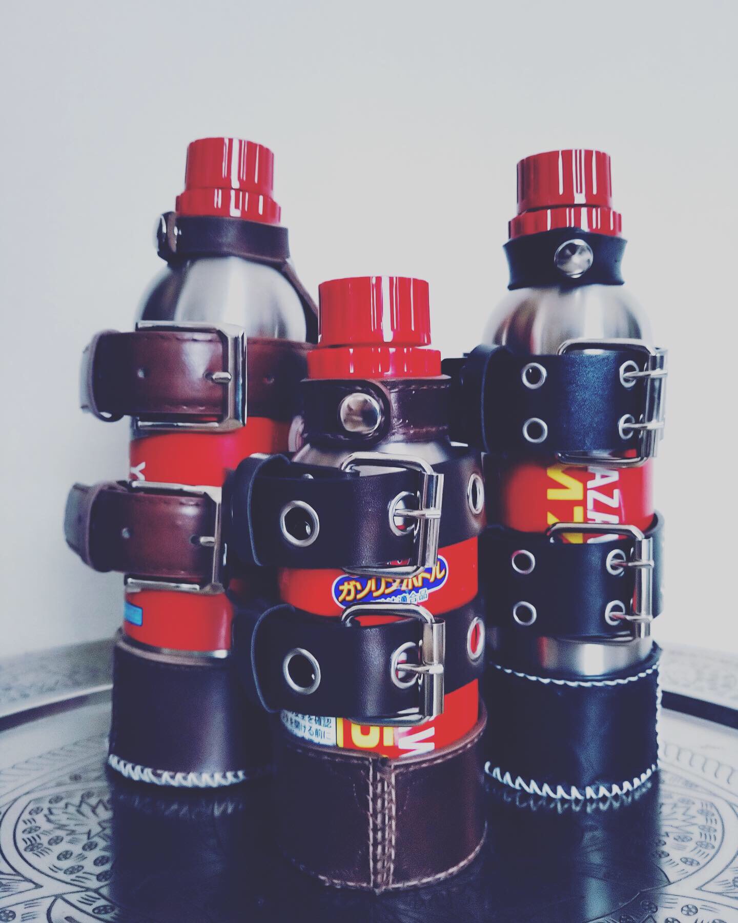 【即決】本革ホルダー ＆ ガソリン携行缶 1000ccセット (001) 即決本革ホルダー ＆ ガソリン携行缶 1000ccセット (003)