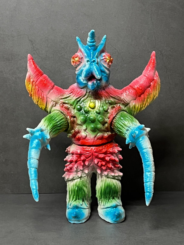 MEDICOM TOY PLUS限定 うらやましく LEOそふび坊や偶像怪獣イドラ