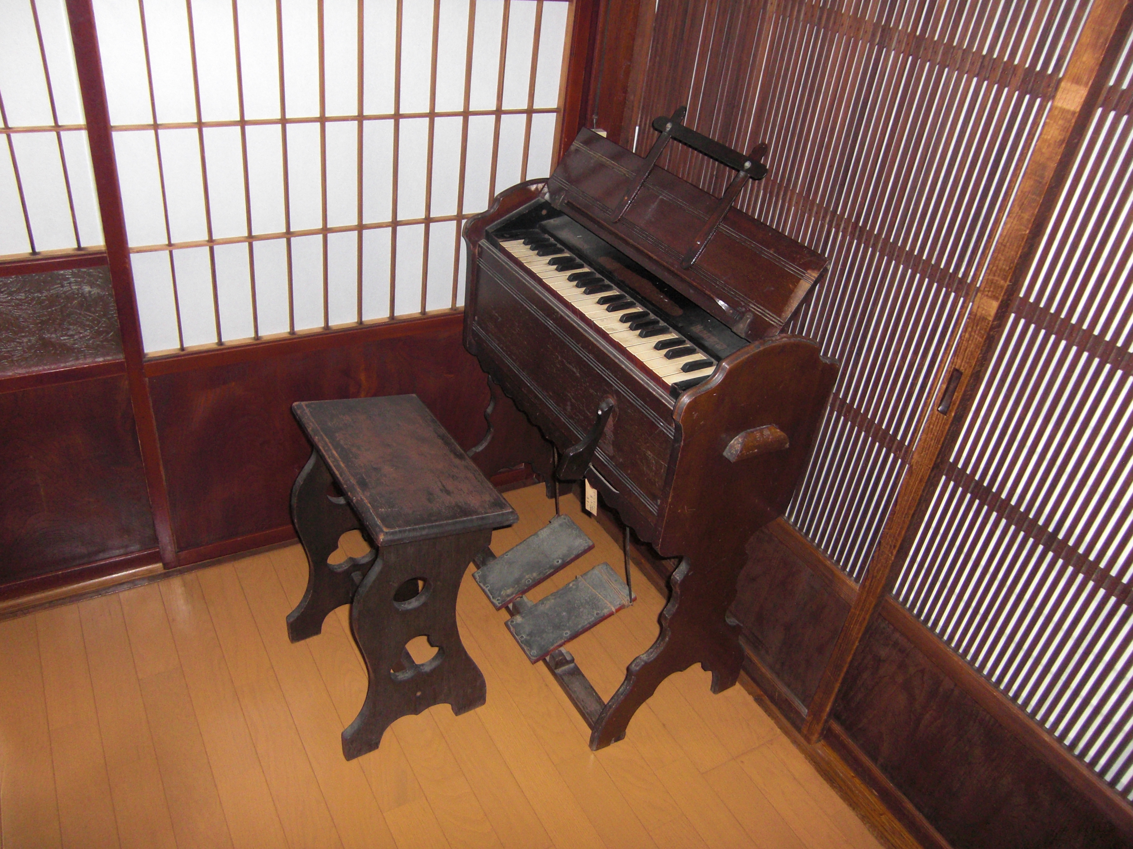 昭和レトロ  オルガンスツール  ピアノ椅子