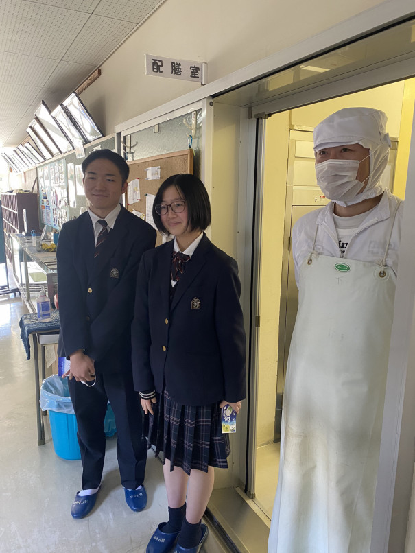 浦戸小中学校で白菜餃子給食！ | 食文化創志科 耕し日記