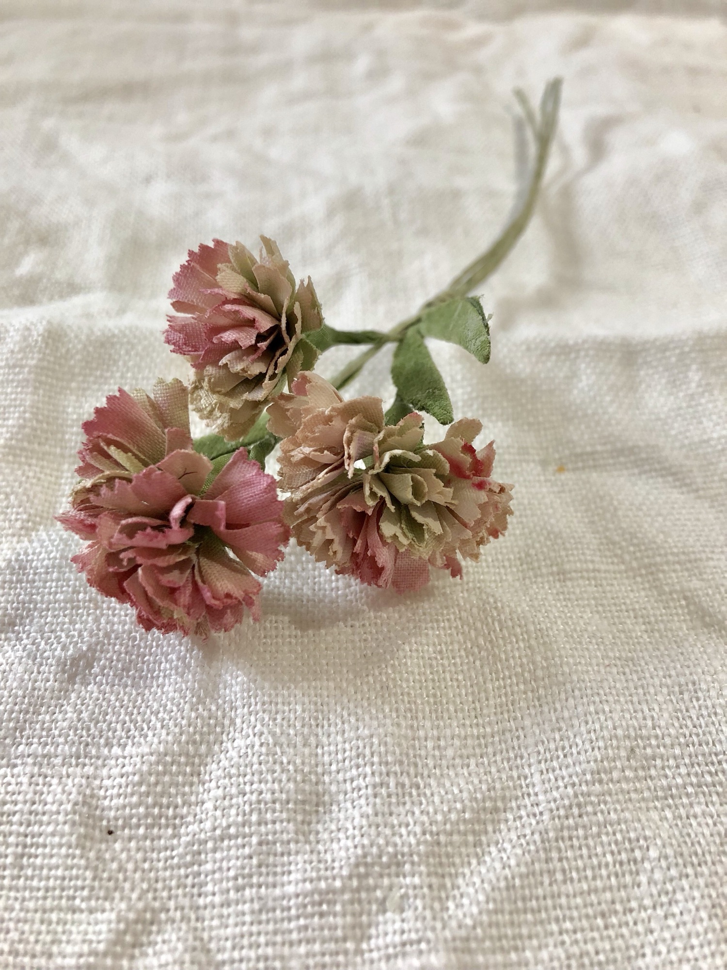布花カーネーション販売中 | nunohana life