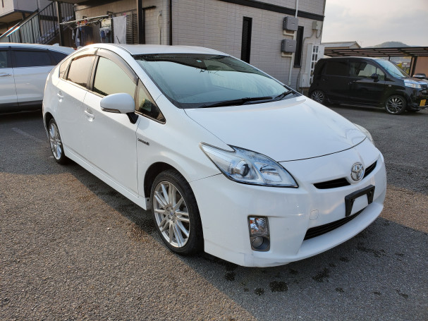 30プリウス 車検 税金込 45万 Y Style