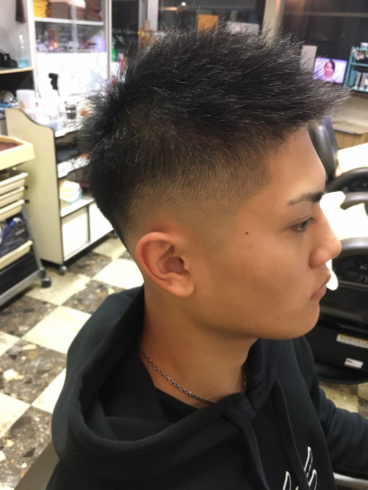 ソフトモヒカン Skin Fade 足立区保木間 ヘアーサロン ダイヤ ソフトモヒカン Skin Fade 足立区保木間 ヘアーサロン ダイヤ