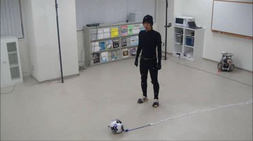 ヒューマノイドロボットによるサッカーキック動作の実現 非公認王研