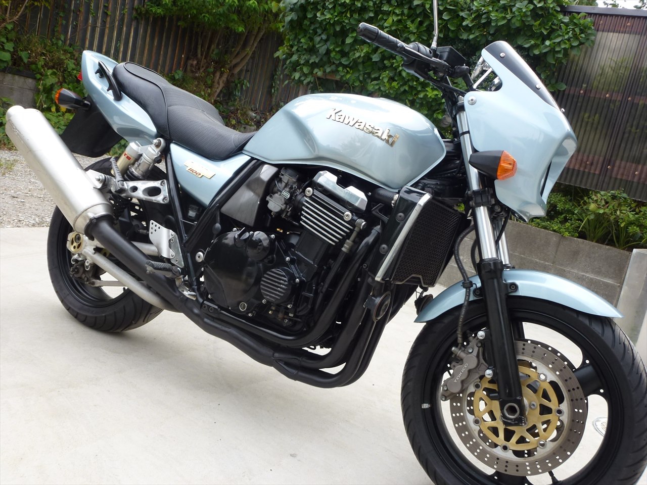 ZRX1100 基本手入れ① チェック | MOTORESTMUS