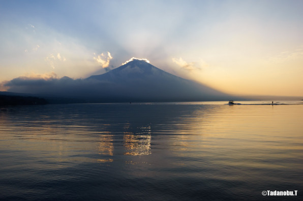 後光射す富士山 あの場所で見た風景