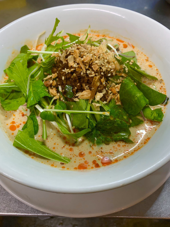 豆乳スープの冷やし坦々麺と冷やし中華 好評販売中です 青山麺飯坊