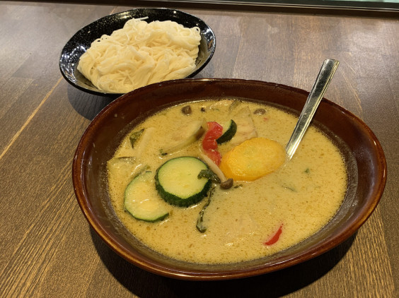 だから グリーンカレーそうめん コレよこれ 営業再開十三週目の日曜日でした 新夜食堂エニシング