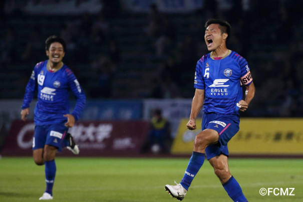 在日朝鮮蹴球団に憧れた倉敷のサッカー少年 魂の漢 李漢宰 特別インタビュー前編 Iuda 在日朝鮮蹴球団に憧れた倉敷のサッカー少年 魂の漢 李漢宰 特別インタビュー前編 Iuda