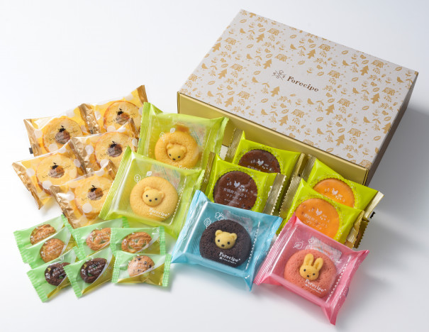 可愛くて素朴な味わい Forecipe ちいさな森の焼き菓子セット Adelie Mikke 可愛くて素朴な味わい Forecipe ちいさな森の焼き菓子セット Adelie Mikke