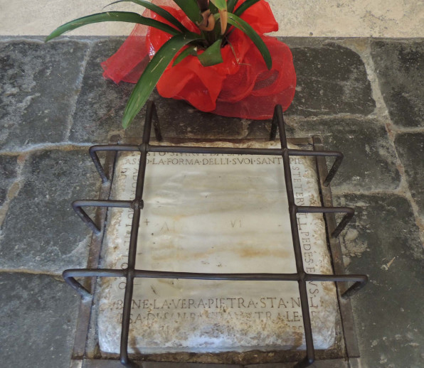 ドミネ クオ ヴァディス教会 Chiesa Del Domine Quo Vadis Edicolanteのイタリア小さな可愛い街の旅行記とコラム ドミネ クオ ヴァディス教会 Chiesa Del Domine Quo Vadis Edicolanteのイタリア小さな可愛い街の旅行記とコラム