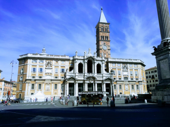 サンタ マリア マッジョーレ大聖堂 Basilica Di Santa Maria Maggiore Edicolanteのイタリア小さな可愛い街の旅行記とコラム