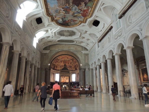 サン ピエトロ イン ヴィンコリ聖堂 Basilica Di San Pietro In Vincoli ミケランジェロのモーゼ像 Edicolanteのイタリア小さな可愛い街の旅行記とコラム