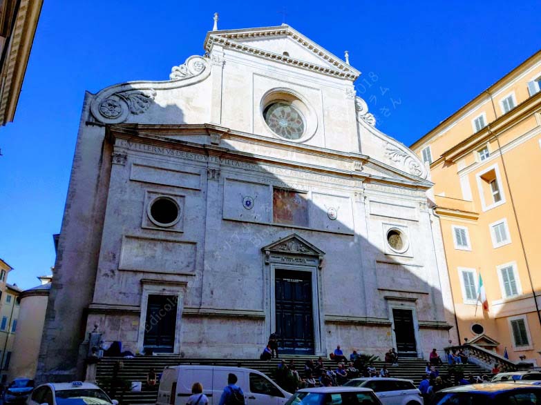 サンタゴスティーノ教会 Basilica di Sant'Agostino in Campo Marzio EDICOLANTEのイタリア小さな可愛い街の旅行記とコラム サンタゴスティーノ教会 Basilica di Sant'Agostino in Campo Marzio EDICOLANTEのイタリア小さな可愛い街の旅行記とコラム