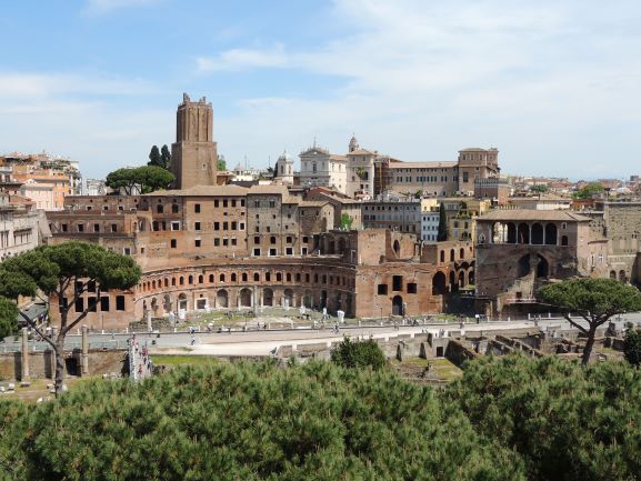 トラヤヌスの市場 Mercati Di Traiano Edicolanteのイタリア小さな可愛い街の旅行記とコラム