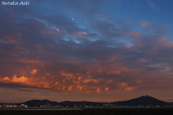 夕焼けはなぜ赤い ヤバい雲図鑑