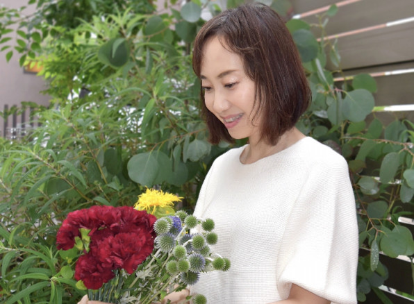 講師紹介 Flower Salon Eri フラワーサロン エリ 講師紹介 Flower Salon Eri フラワーサロン エリ